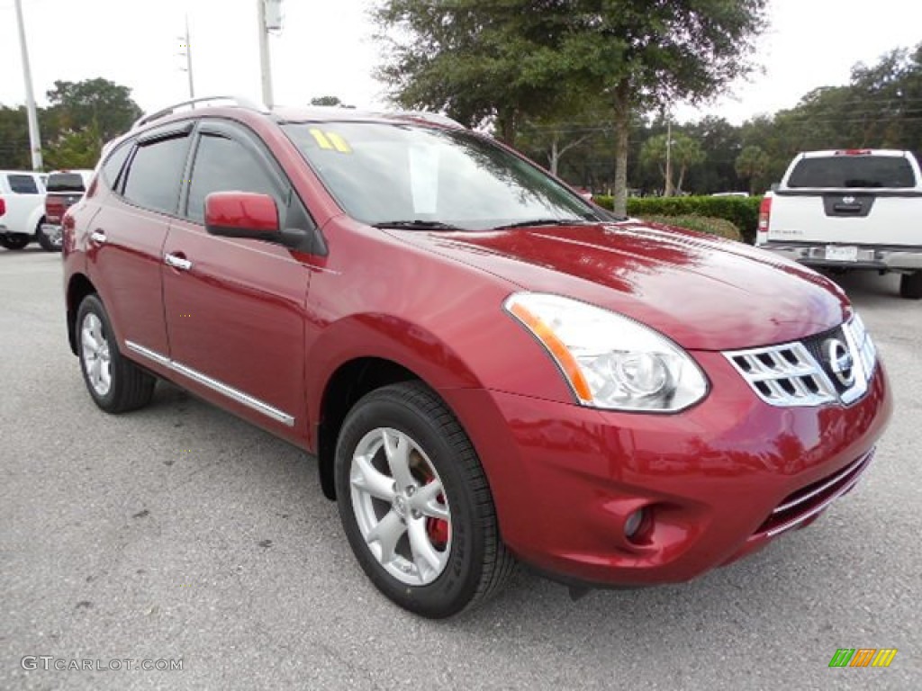 2011 Rogue SV AWD - Cayenne Red / Gray photo #11