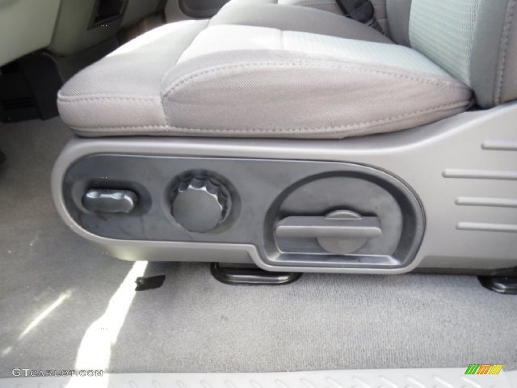 2006 F150 XLT SuperCrew - Dark Shadow Grey Metallic / Medium/Dark Flint photo #32