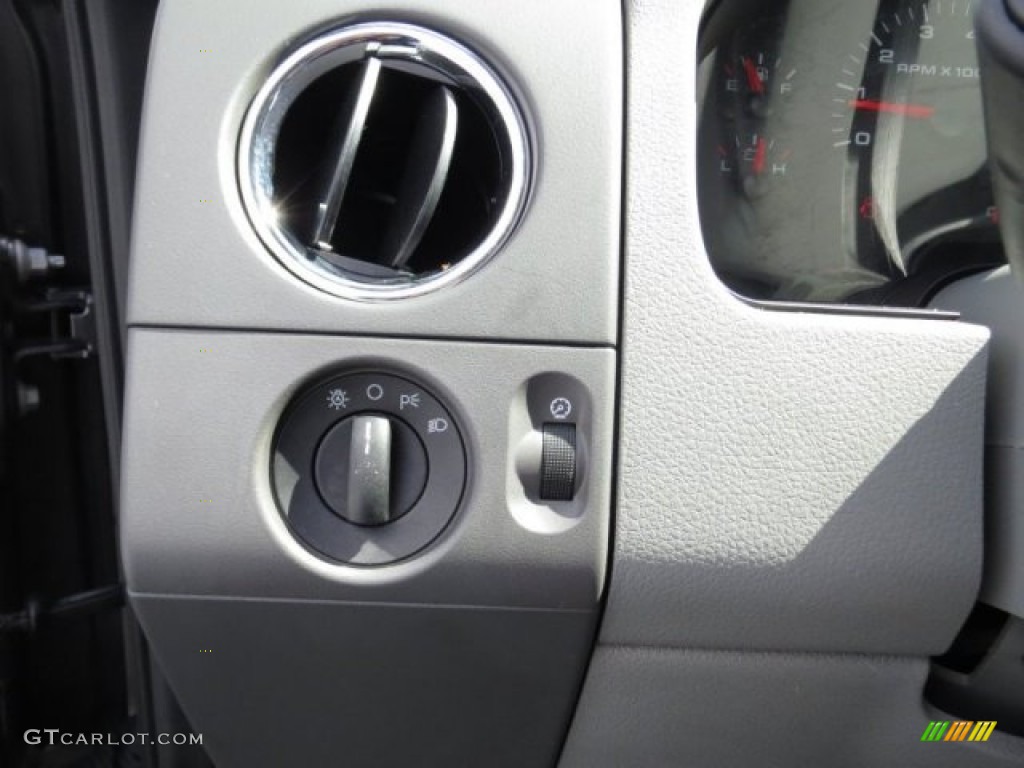 2006 F150 XLT SuperCrew - Dark Shadow Grey Metallic / Medium/Dark Flint photo #40