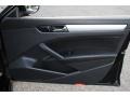 Black - Passat 2.5L SE Photo No. 24