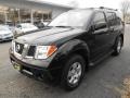 Super Black - Pathfinder SE 4x4 Photo No. 3