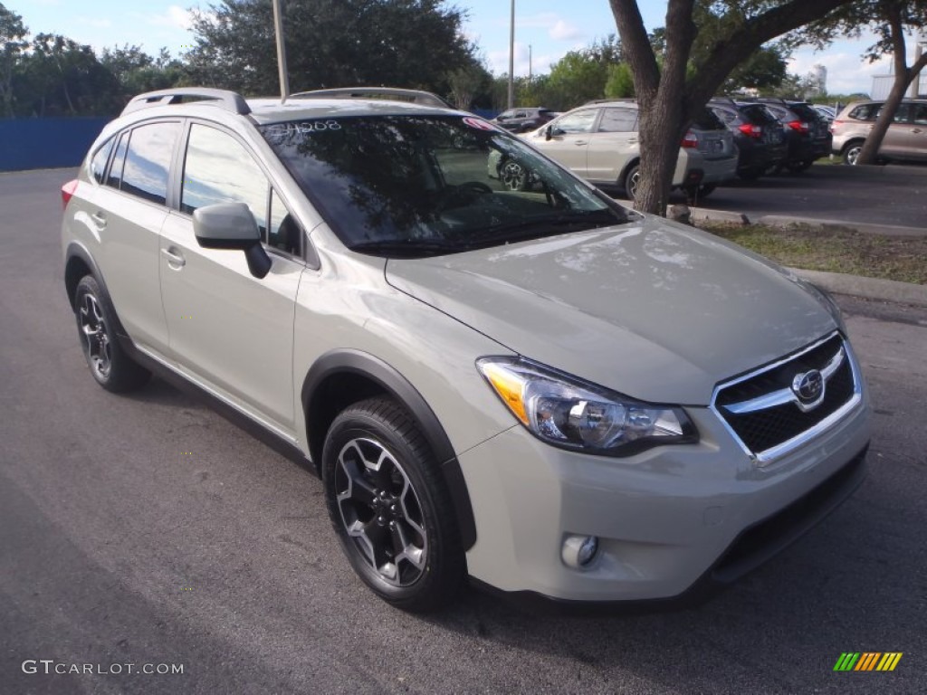 2014 XV Crosstrek 2.0i Limited - Desert Khaki / Black photo #1