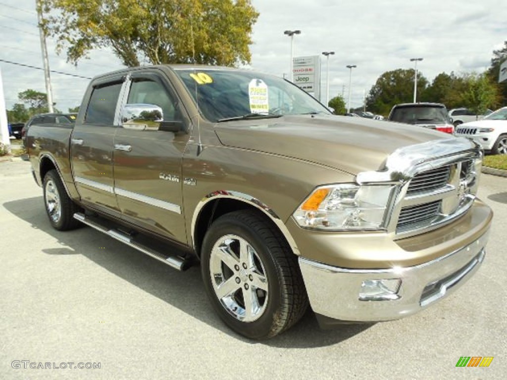 2010 Ram 1500 Big Horn Crew Cab - Austin Tan Pearl / Light Pebble Beige/Bark Brown photo #10