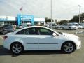 Summit White - Cruze LT Photo No. 9