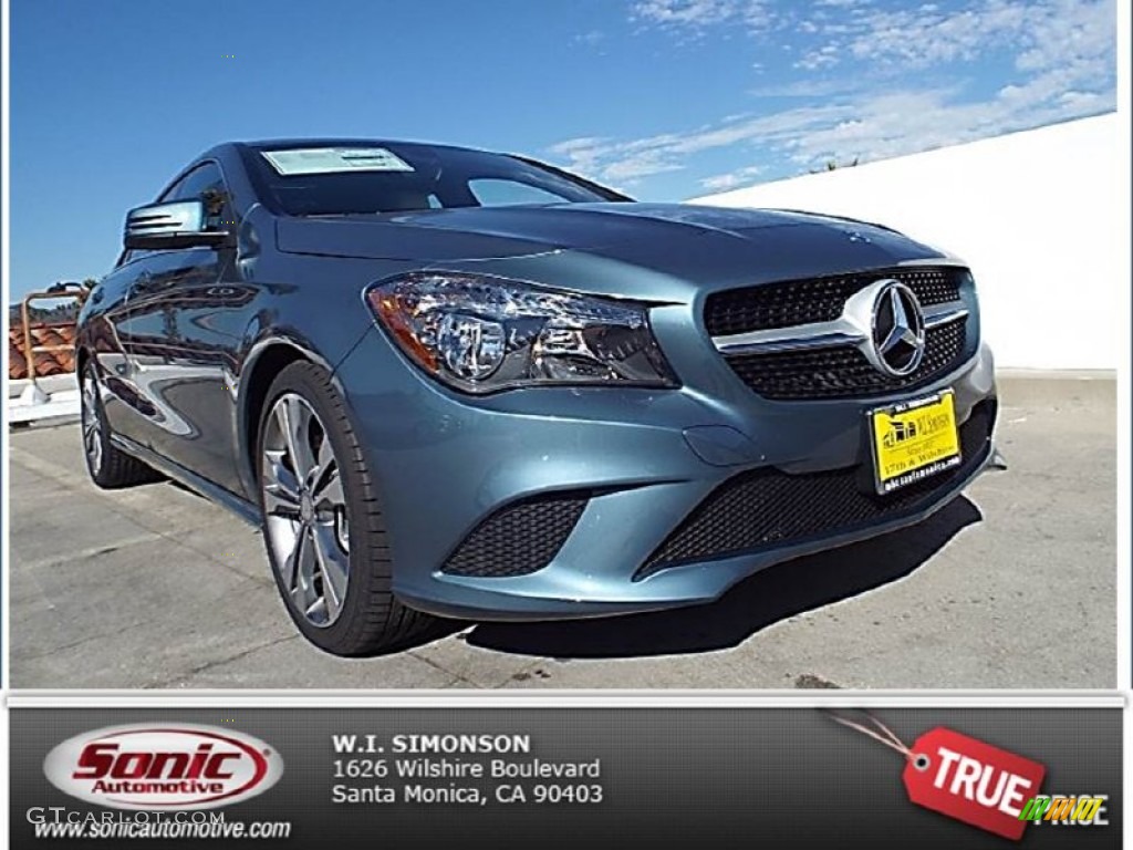 2014 CLA 250 - Universe Blue Metallic / Beige photo #1