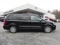 2011 Brilliant Black Crystal Pearl Chrysler Town & Country Touring - L  photo #8