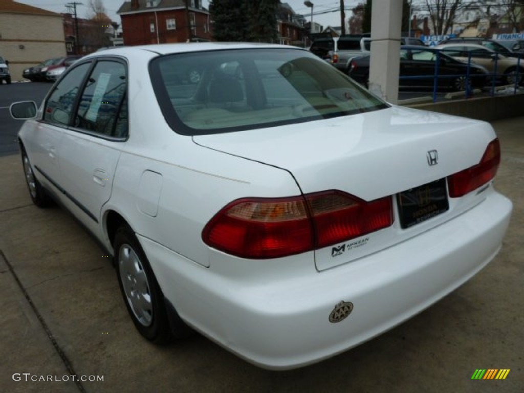 1999 Accord LX Sedan - Taffeta White / Tan photo #10