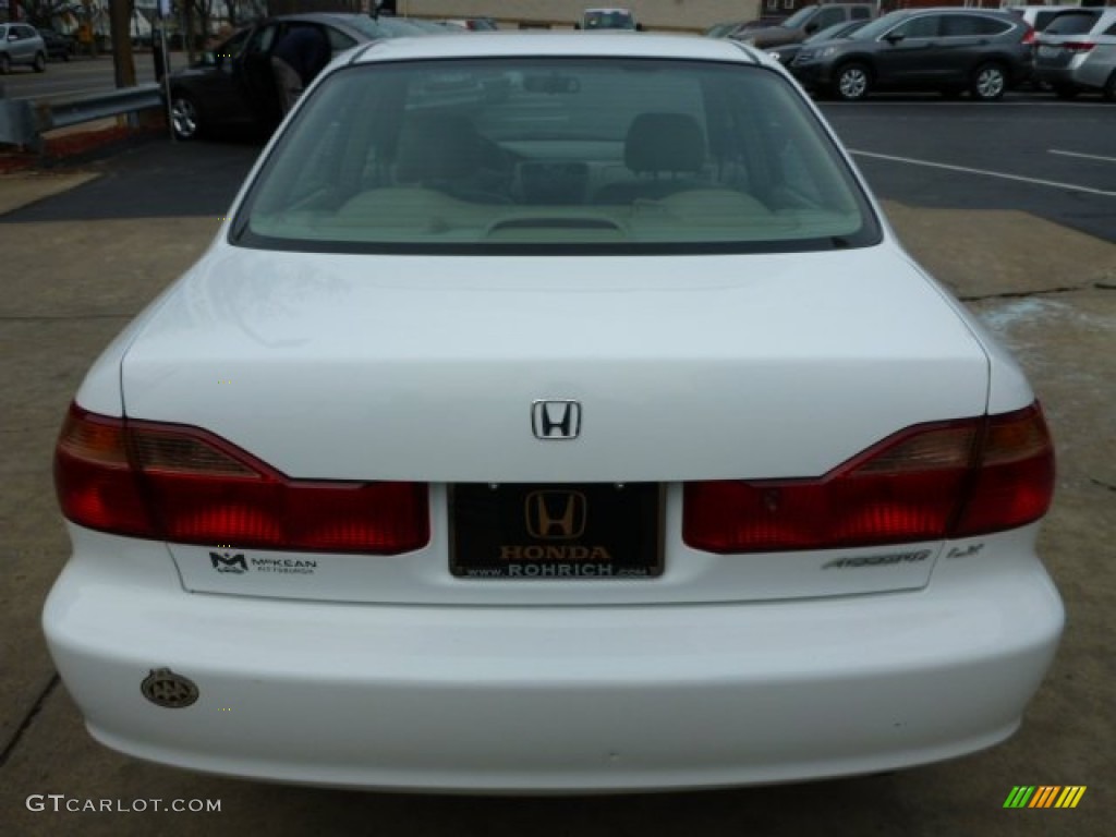 1999 Accord LX Sedan - Taffeta White / Tan photo #11