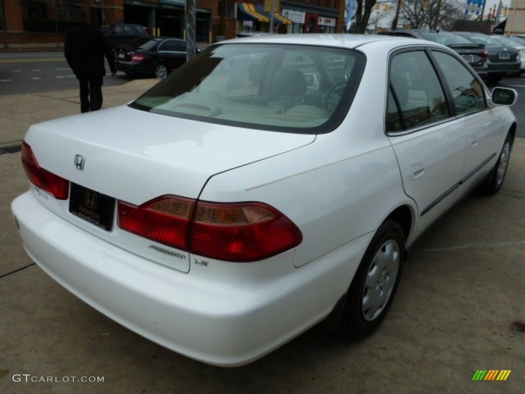 1999 Accord LX Sedan - Taffeta White / Tan photo #12