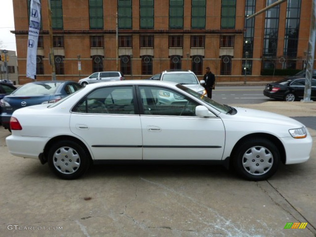 1999 Accord LX Sedan - Taffeta White / Tan photo #13