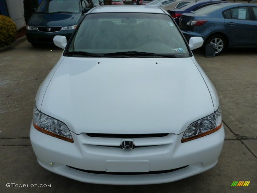 1999 Accord LX Sedan - Taffeta White / Tan photo #17
