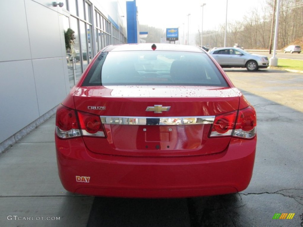 2014 Cruze LS - Red Hot / Jet Black/Medium Titanium photo #5