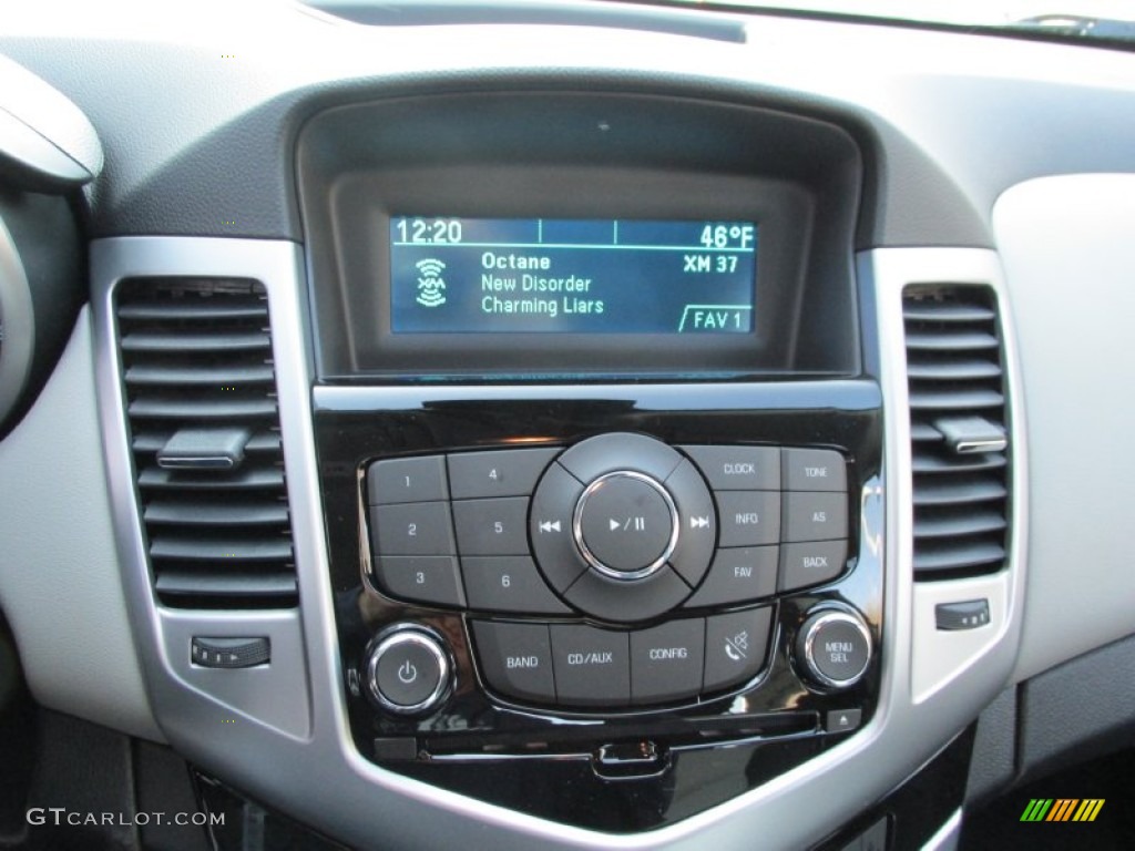 2014 Cruze LS - Red Hot / Jet Black/Medium Titanium photo #14