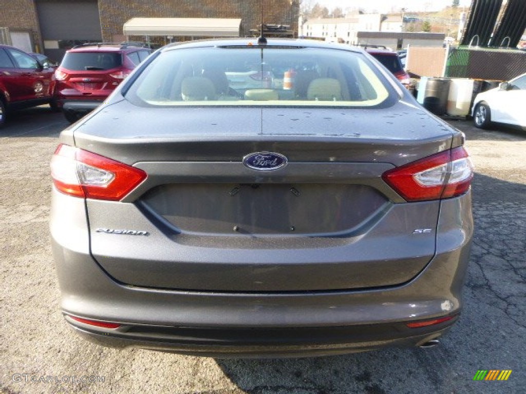 2014 Fusion SE - Sterling Gray / Dune photo #3