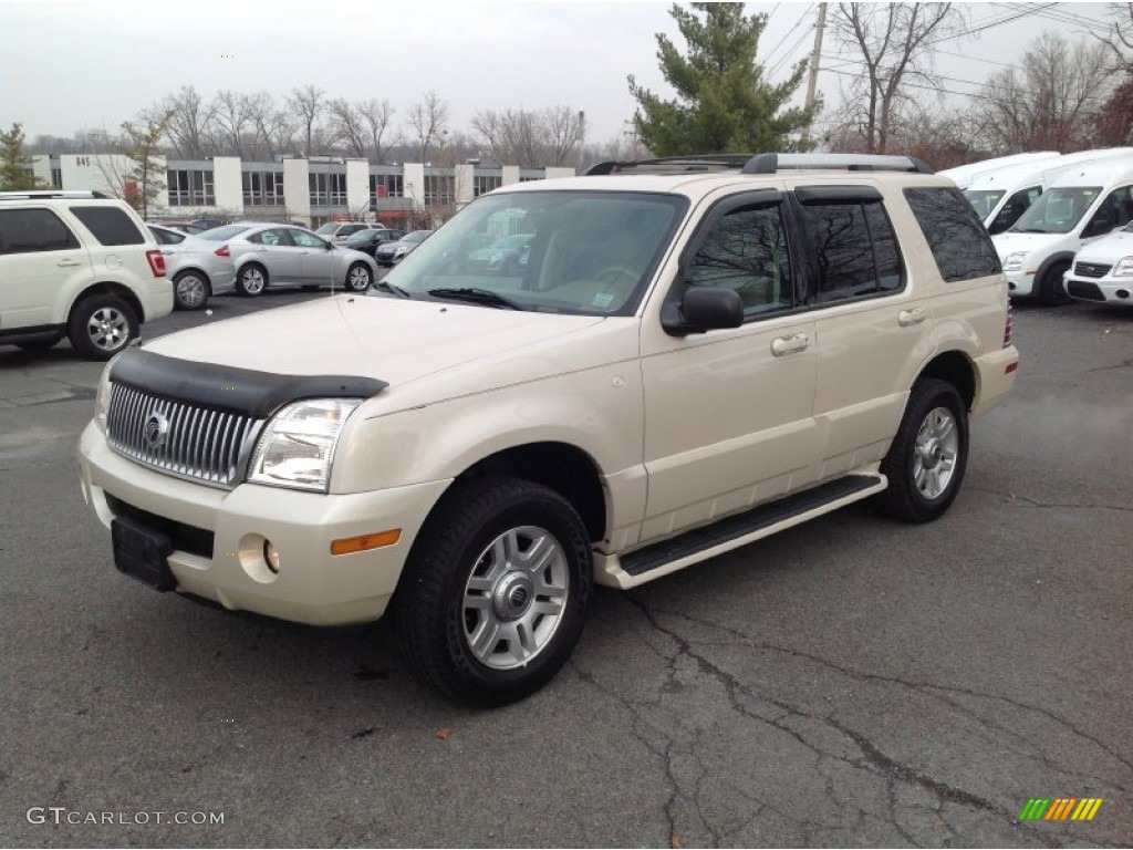 2005 Mountaineer V8 Premier AWD - Ivory Parchment Tri-Coat / Medium Dark Parchment photo #3