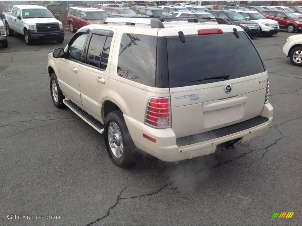 2005 Mountaineer V8 Premier AWD - Ivory Parchment Tri-Coat / Medium Dark Parchment photo #5