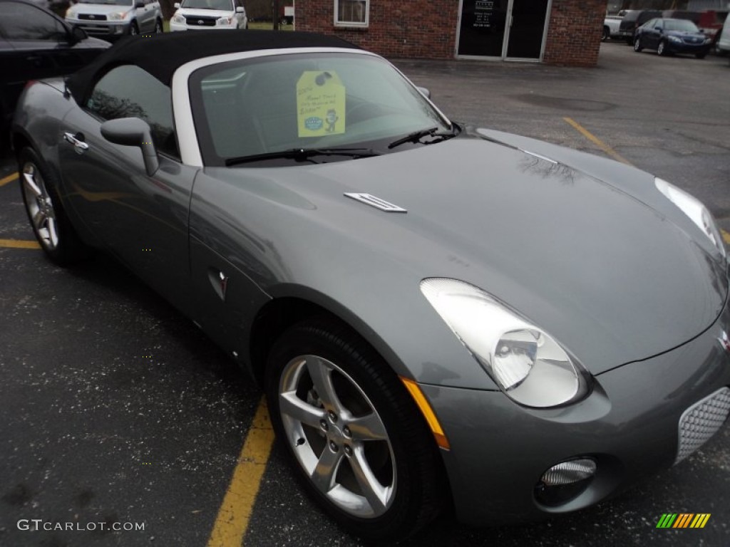 2006 Solstice Roadster - Sly Gray / Ebony photo #2