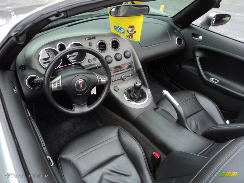 2006 Solstice Roadster - Sly Gray / Ebony photo #17