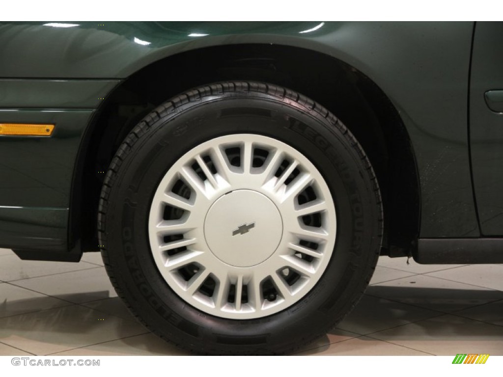 2002 Malibu Sedan - Forest Green Metallic / Neutral photo #15