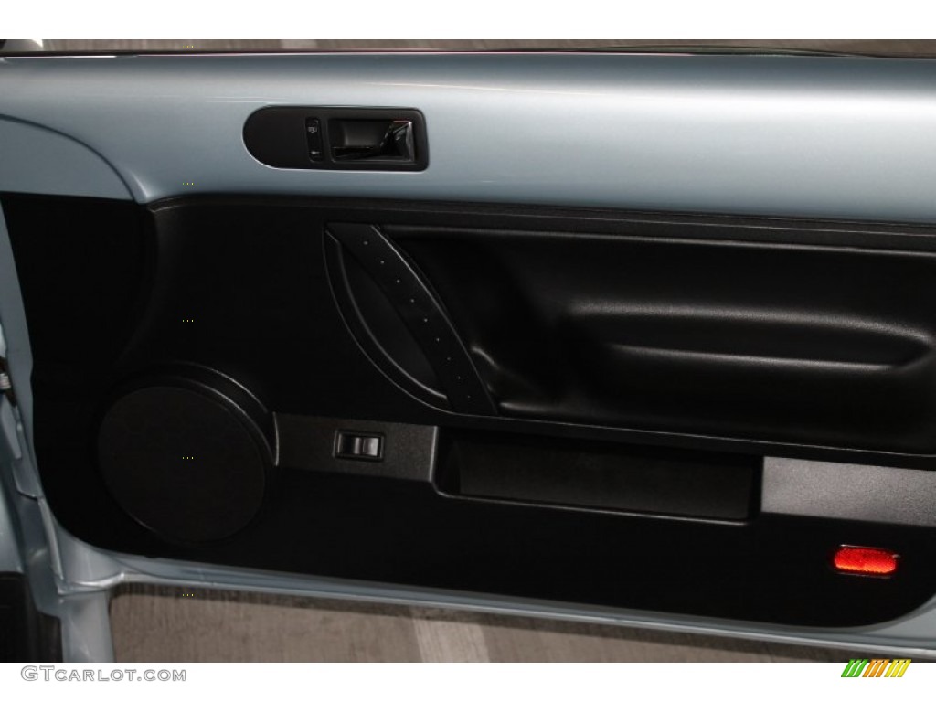 2010 New Beetle 2.5 Convertible - Heaven Blue Metallic / Black photo #23
