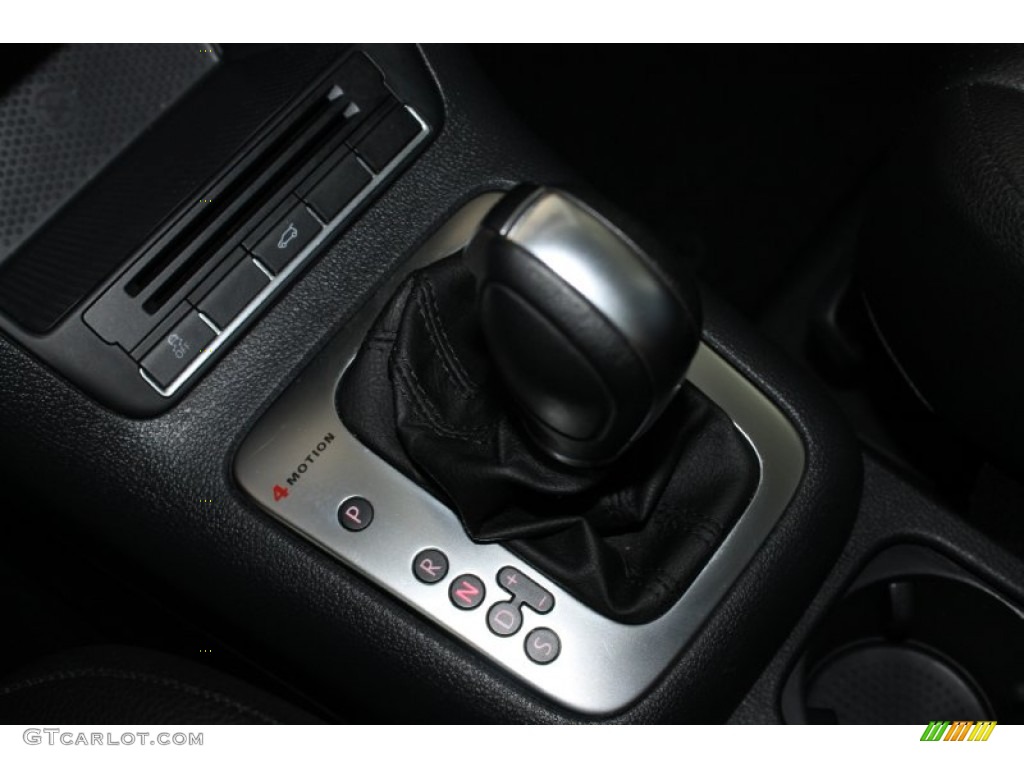 2011 Tiguan SE 4Motion - Alpine Gray Metallic / Charcoal photo #23