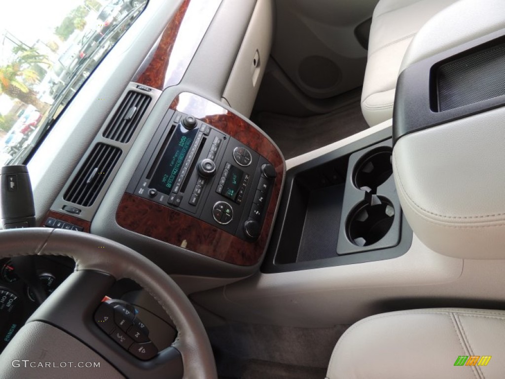 2010 Tahoe LT - Taupe Gray Metallic / Light Titanium/Dark Titanium photo #24