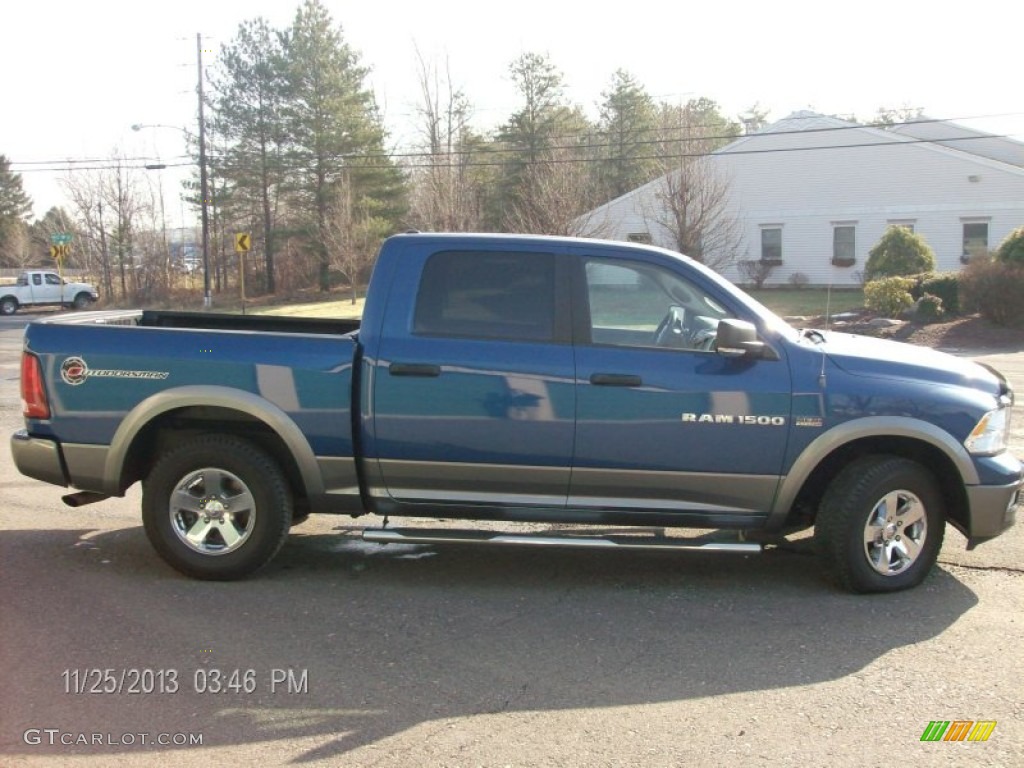 2011 Ram 1500 SLT Outdoorsman Crew Cab 4x4 - Deep Water Blue Pearl / Dark Slate Gray/Medium Graystone photo #4