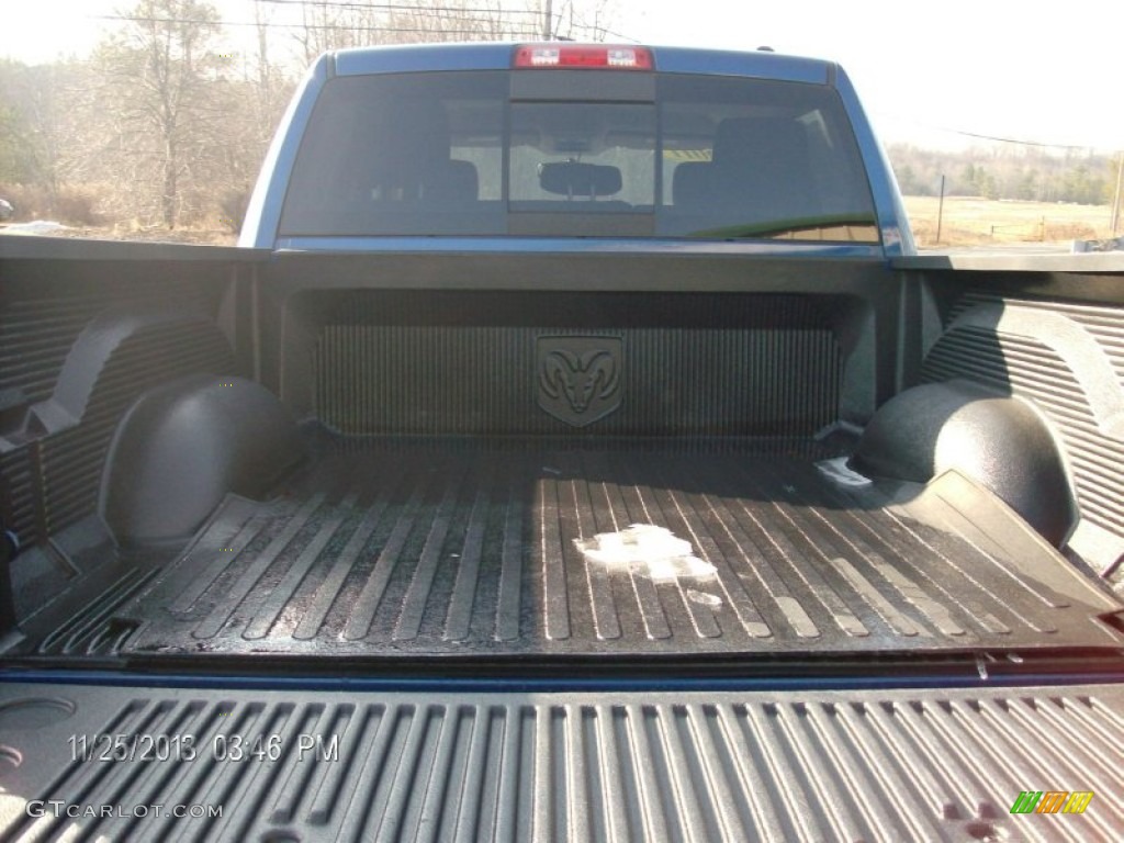 2011 Ram 1500 SLT Outdoorsman Crew Cab 4x4 - Deep Water Blue Pearl / Dark Slate Gray/Medium Graystone photo #7