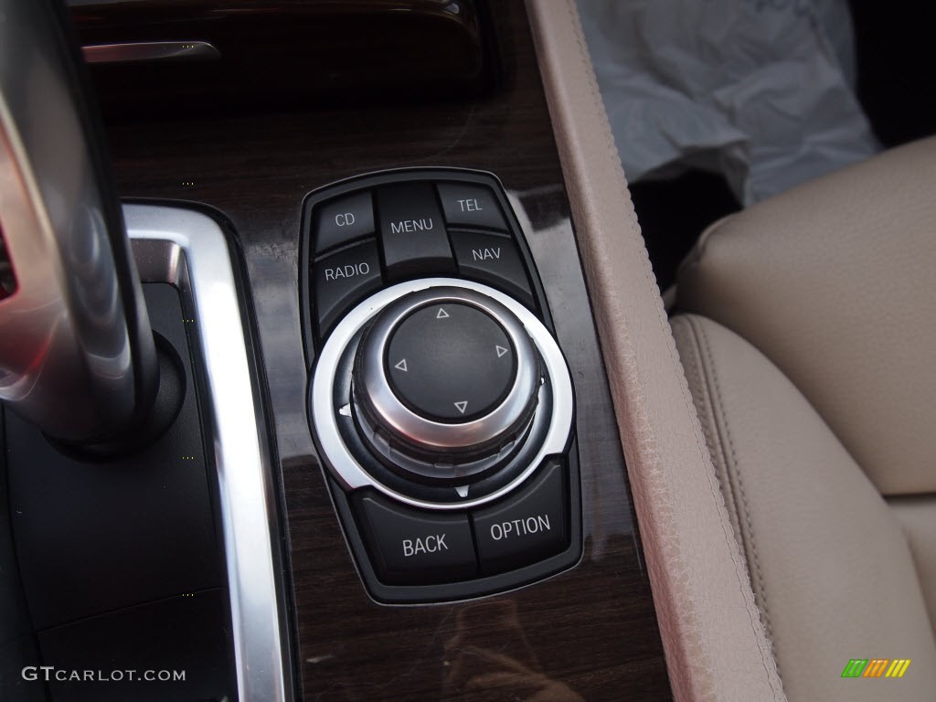 2011 BMW 7 Series 740i Sedan Controls Photo #88477365