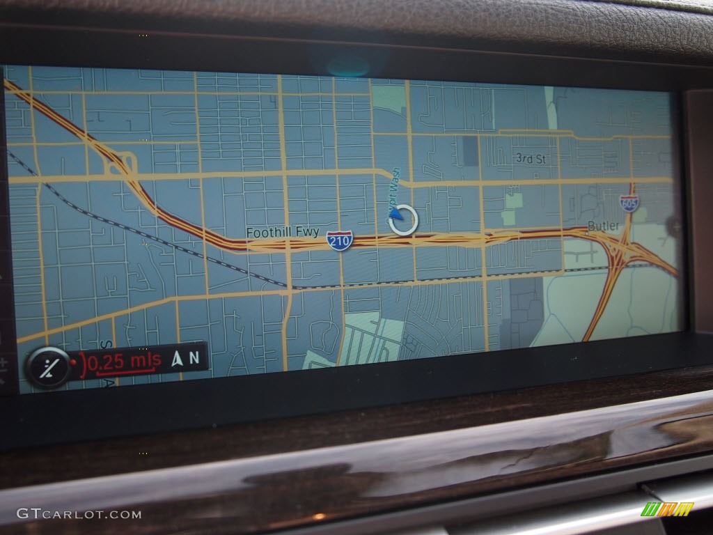 2011 BMW 7 Series 740i Sedan Navigation Photos