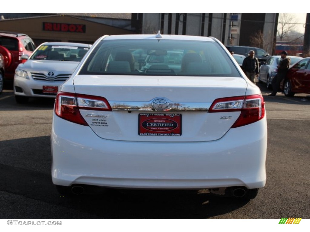 2012 Camry XLE V6 - Super White / Ivory photo #5