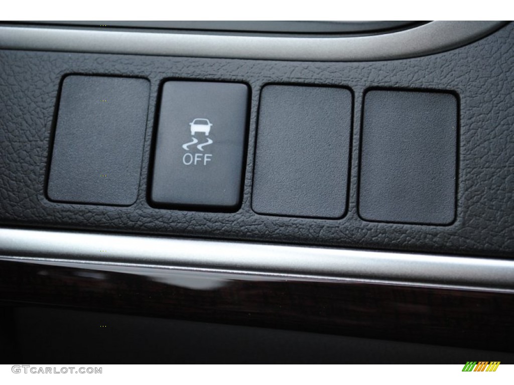 2014 Camry XLE - Classic Silver Metallic / Ash photo #21
