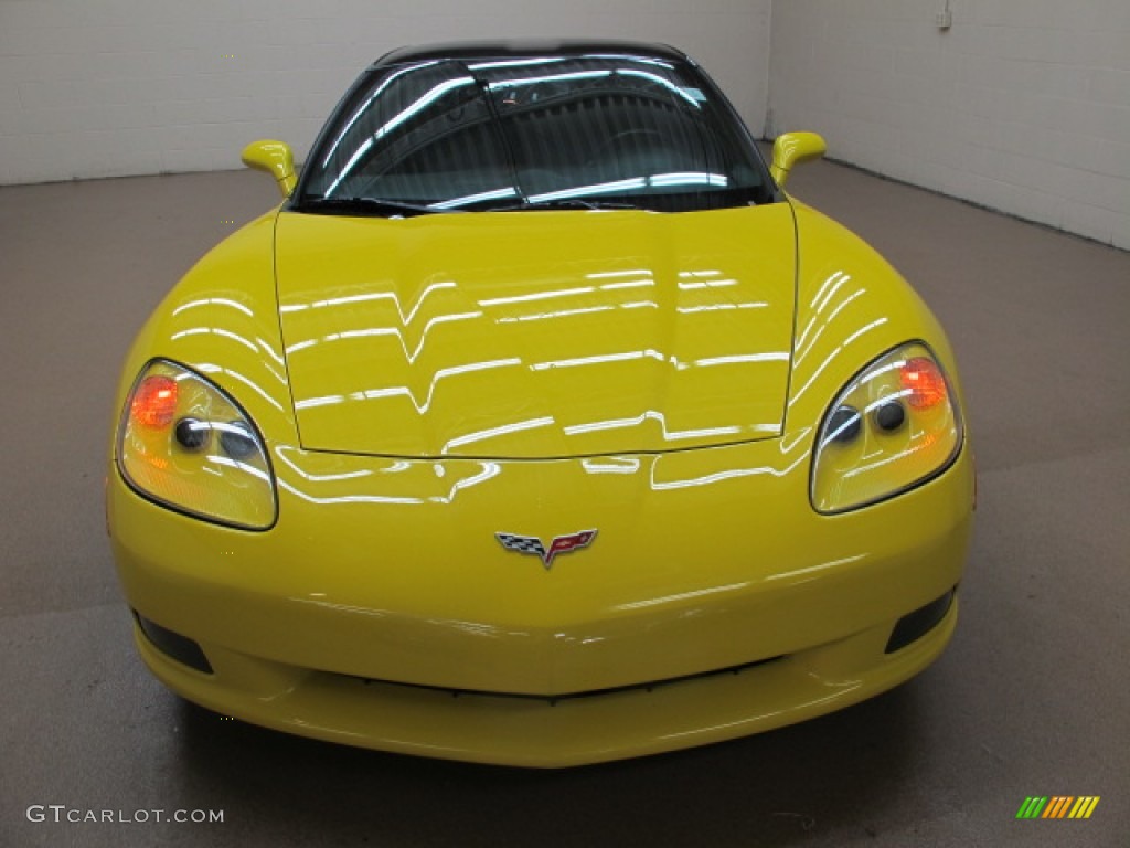 2005 Corvette Coupe - Millenium Yellow / Ebony photo #2