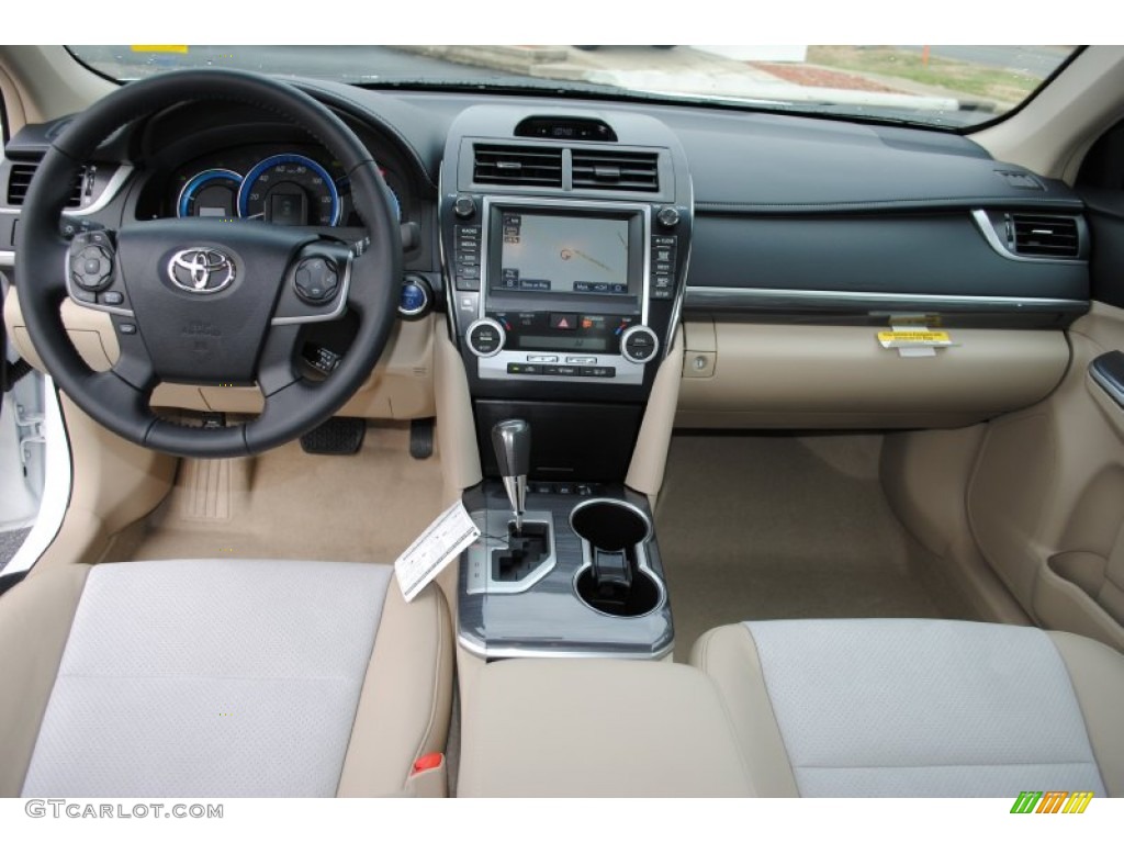 2014 Camry Hybrid XLE - Super White / Ivory photo #16