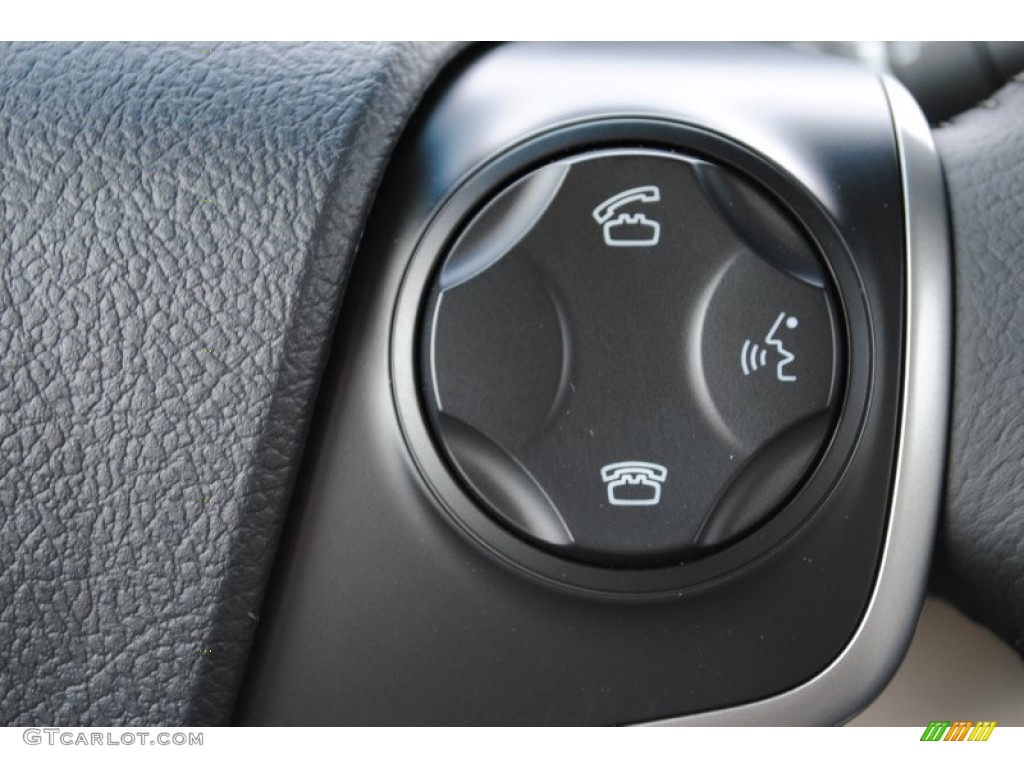 2014 Camry Hybrid XLE - Super White / Ivory photo #24