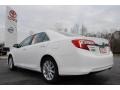 2014 Super White Toyota Camry Hybrid XLE  photo #31