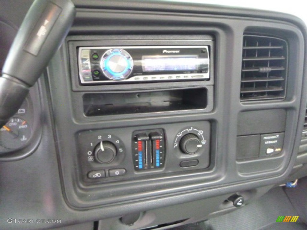 2004 Silverado 1500 Regular Cab 4x4 - Silver Birch Metallic / Dark Charcoal photo #18