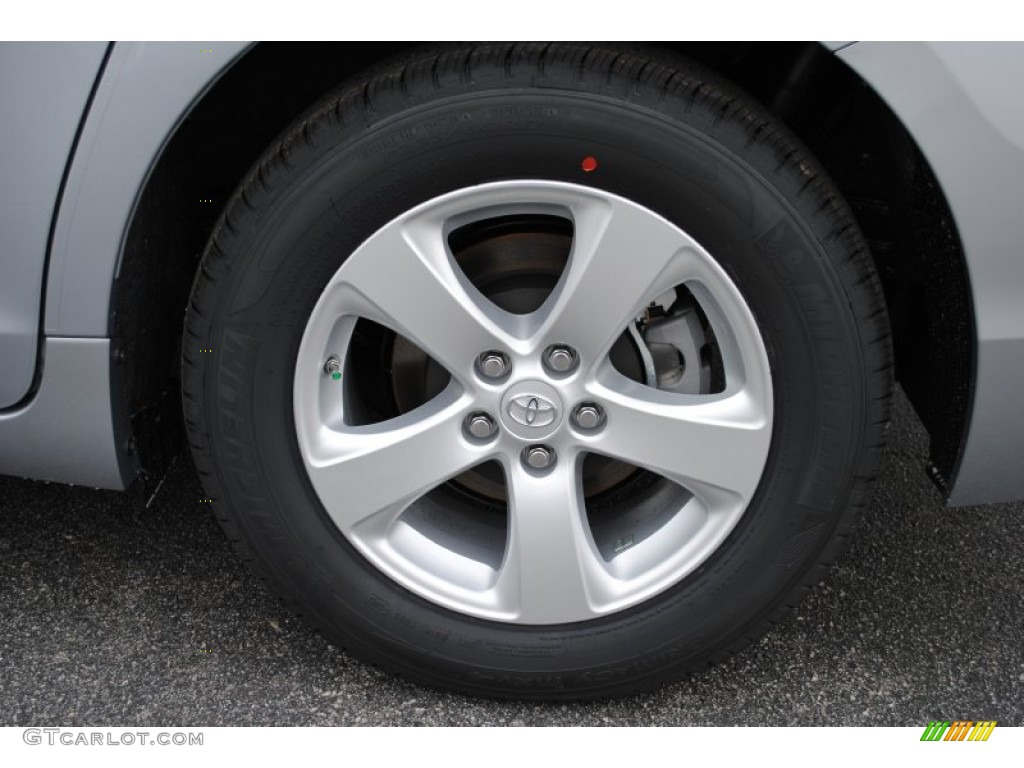 2014 Sienna LE - Silver Sky Metallic / Light Gray photo #6