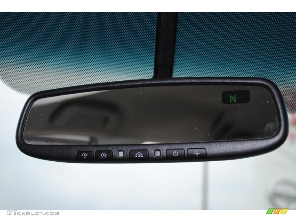 2014 Sienna LE - Silver Sky Metallic / Light Gray photo #17