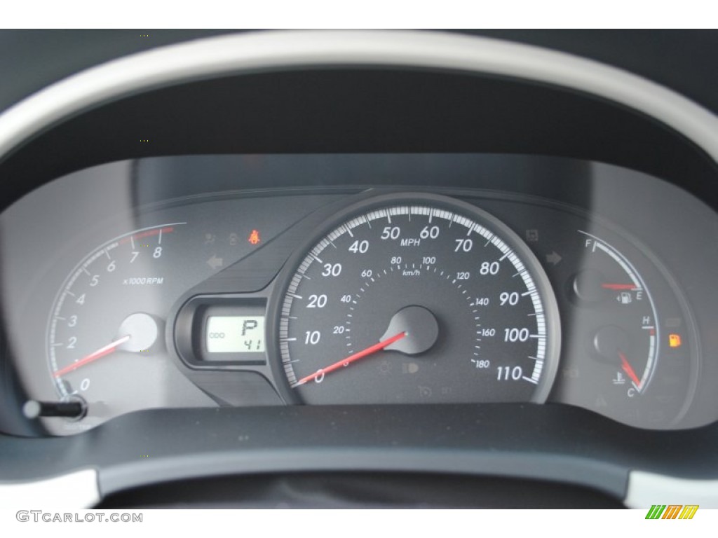 2014 Sienna LE - Silver Sky Metallic / Light Gray photo #20