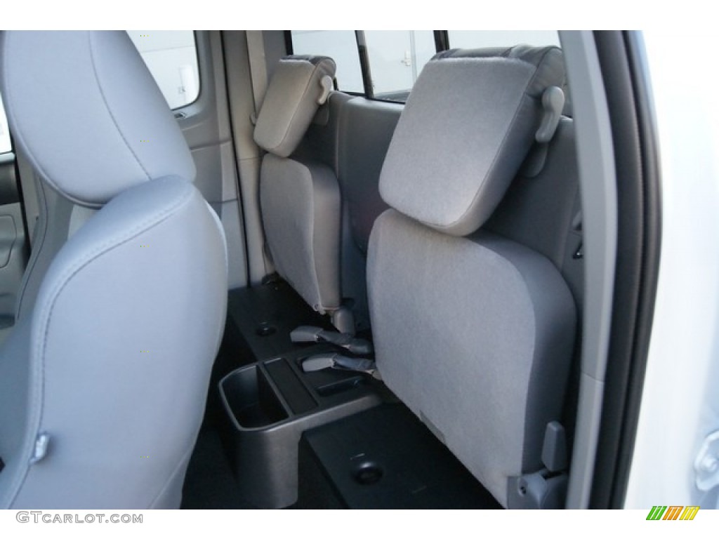 2014 Tacoma V6 TRD Sport Access Cab 4x4 - Super White / Graphite photo #6