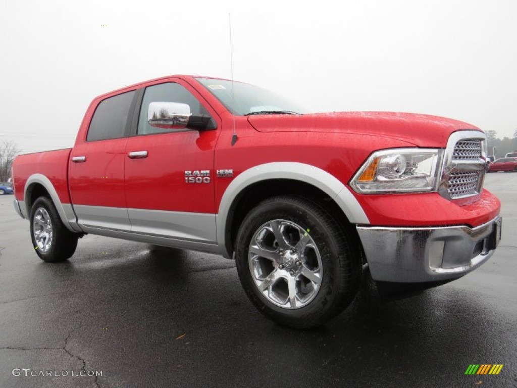 2014 1500 Laramie Crew Cab - Flame Red / Black photo #4