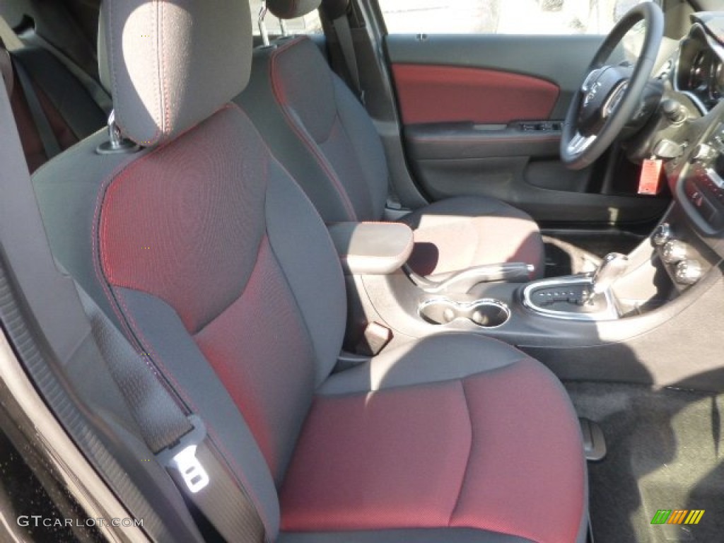 Black/Red Interior 2014 Dodge Avenger SXT Photo #88485972