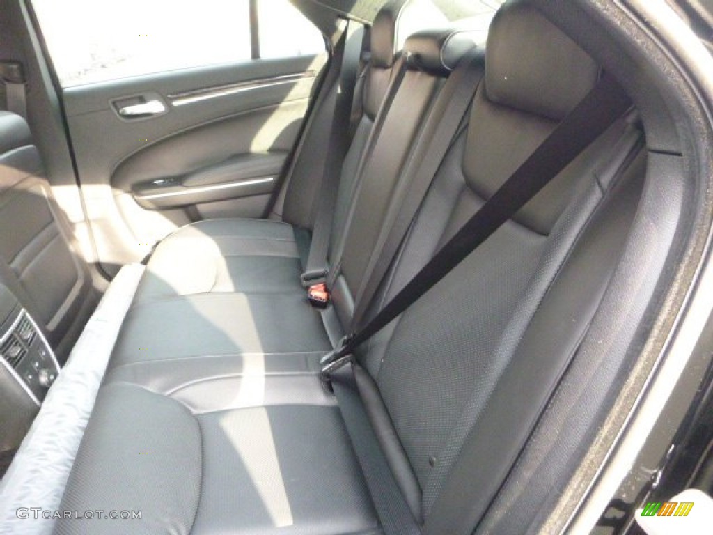 2014 Chrysler 300 C AWD Rear Seat Photos