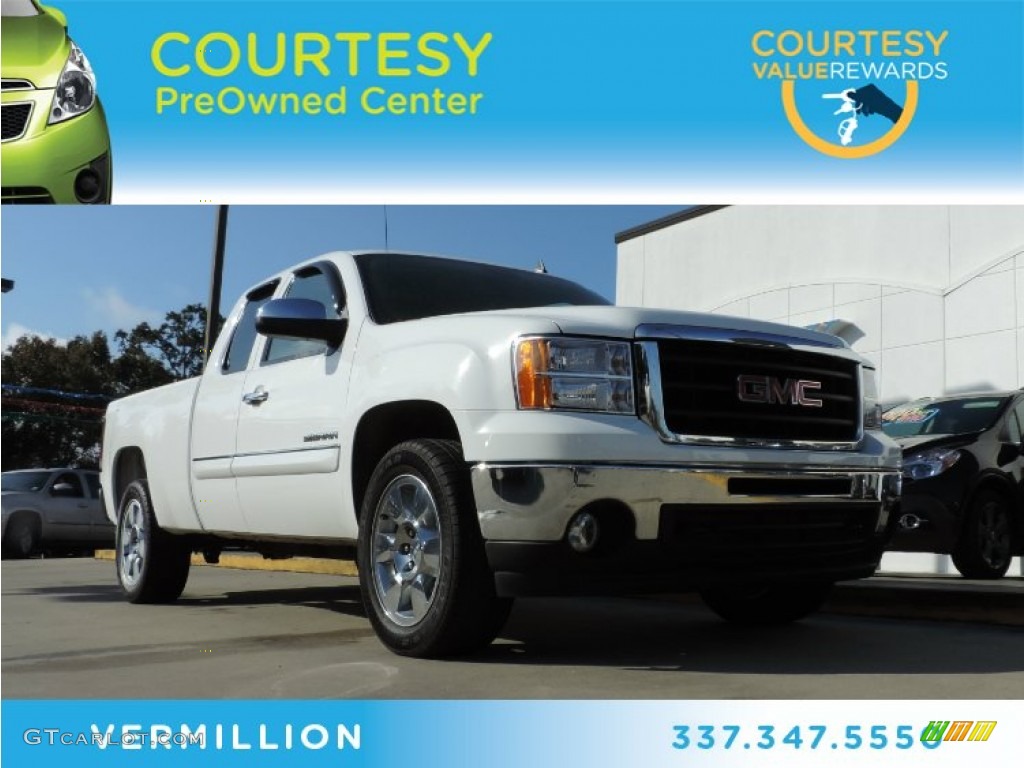 Summit White GMC Sierra 1500