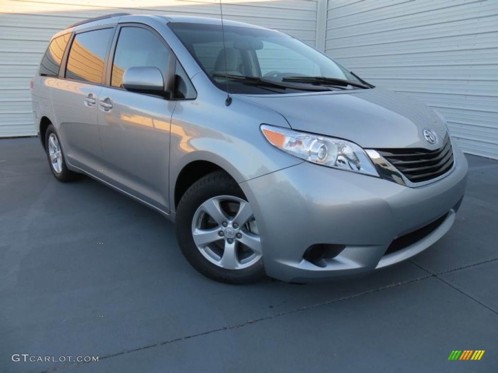 2014 Sienna LE - Silver Sky Metallic / Light Gray photo #1