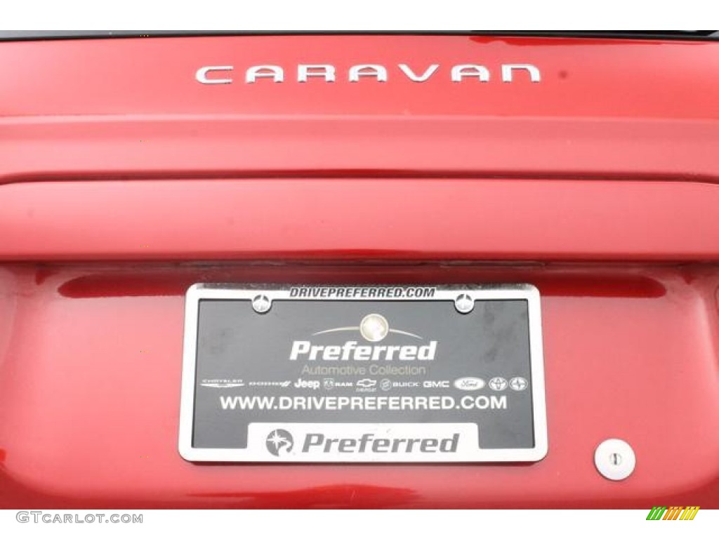 2007 Caravan SXT - Inferno Red Crystal Pearl / Medium Slate Gray photo #9