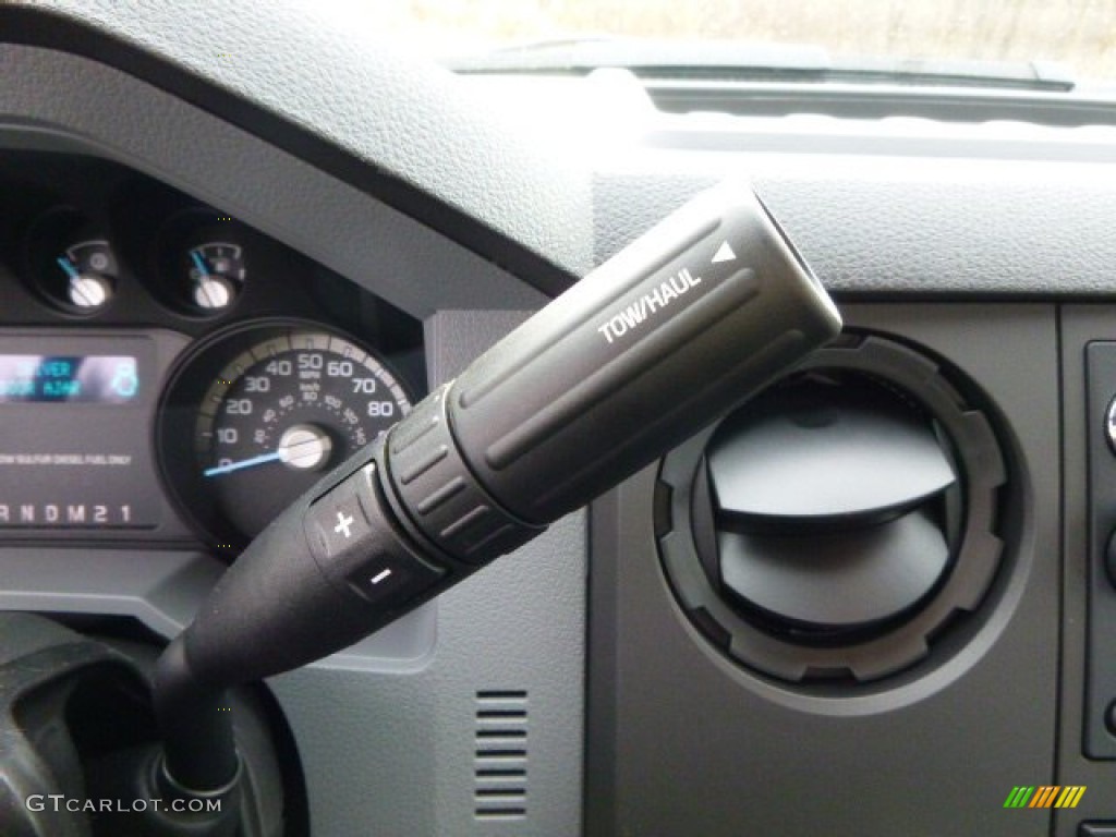 2014 F350 Super Duty XL Crew Cab 4x4 Dually - Oxford White / Steel photo #18