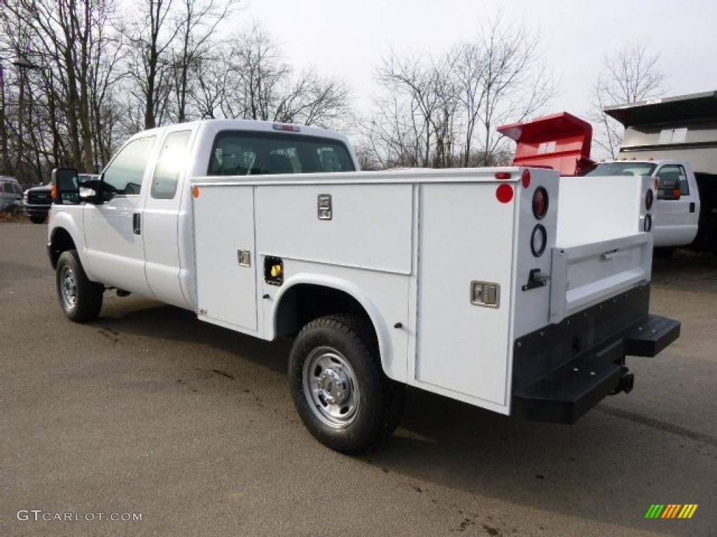 2014 F350 Super Duty XL SuperCab 4x4 Utility Truck - Oxford White / Steel photo #6