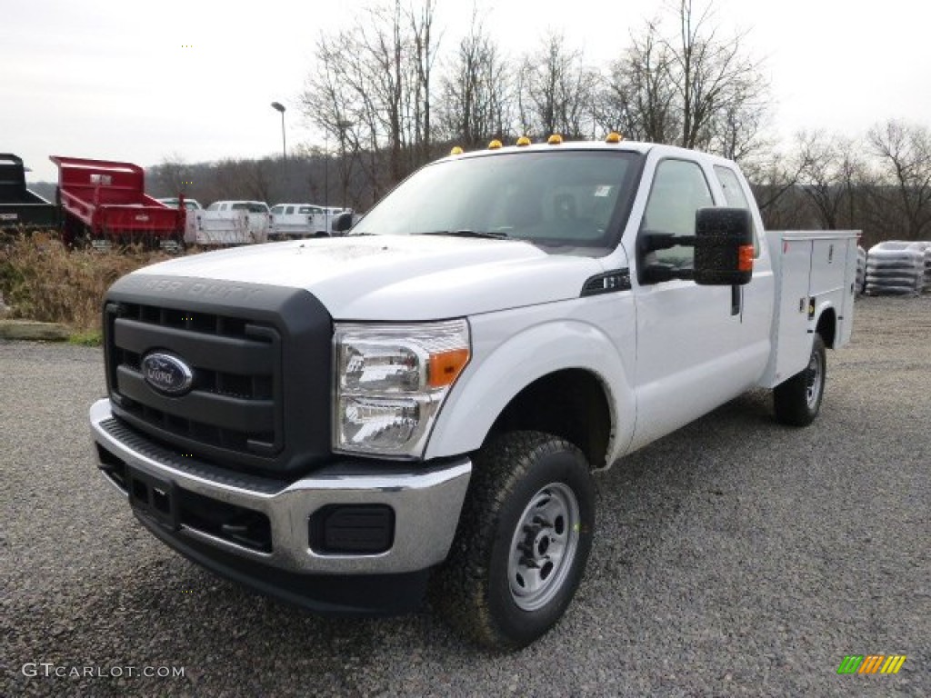 2014 F350 Super Duty XL SuperCab 4x4 Utility Truck - Oxford White / Steel photo #4
